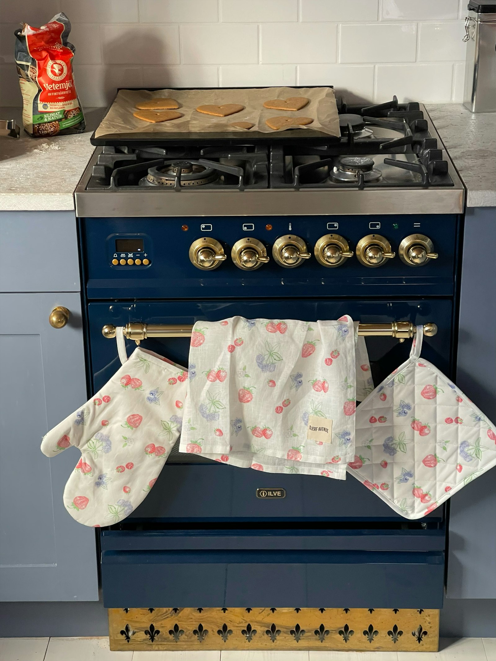 Small Kitchen Towel Set, Djerf Avenue