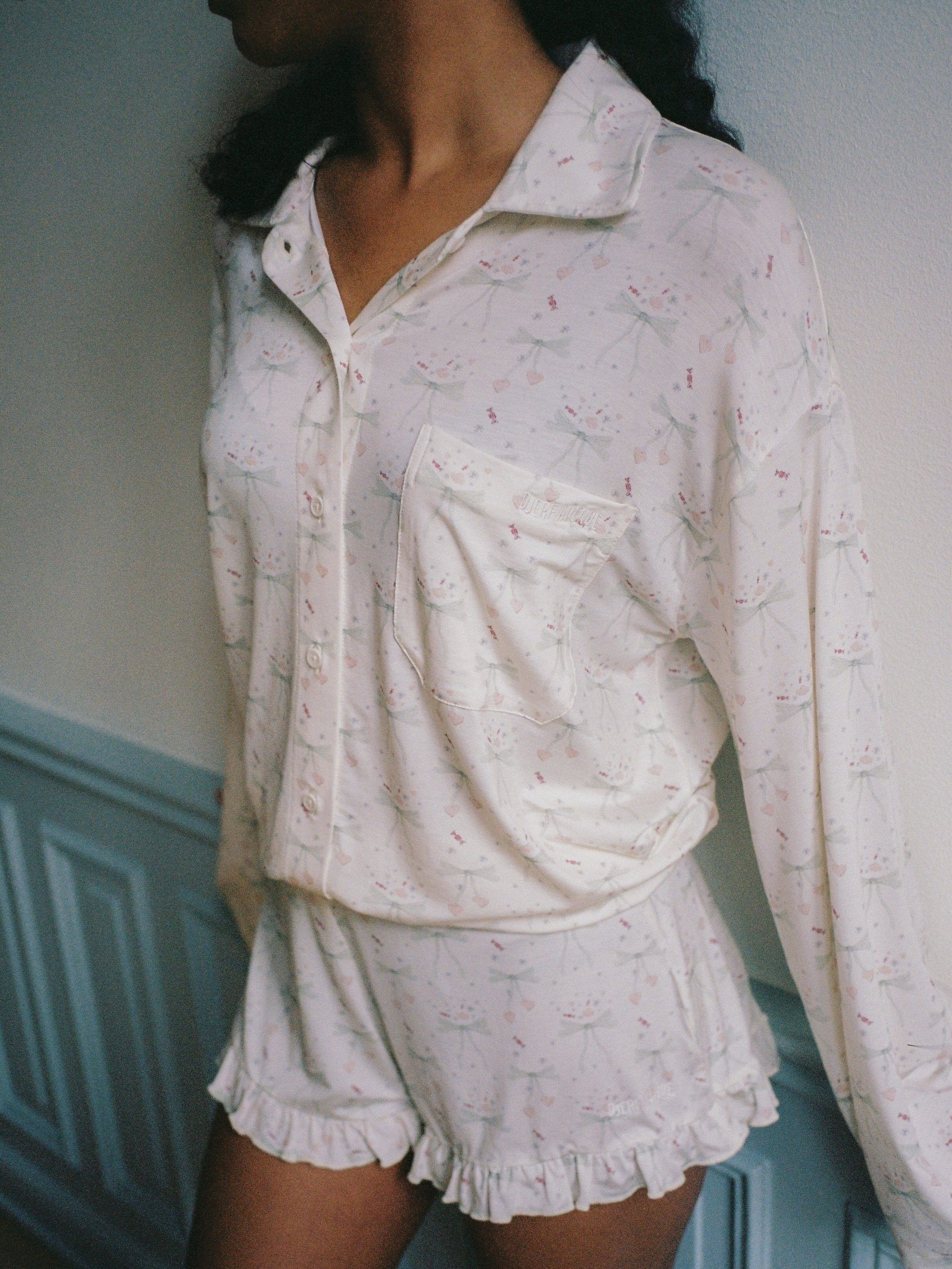 Go Slow Shirt Holiday Bow - Holiday bow | Djerf Avenue