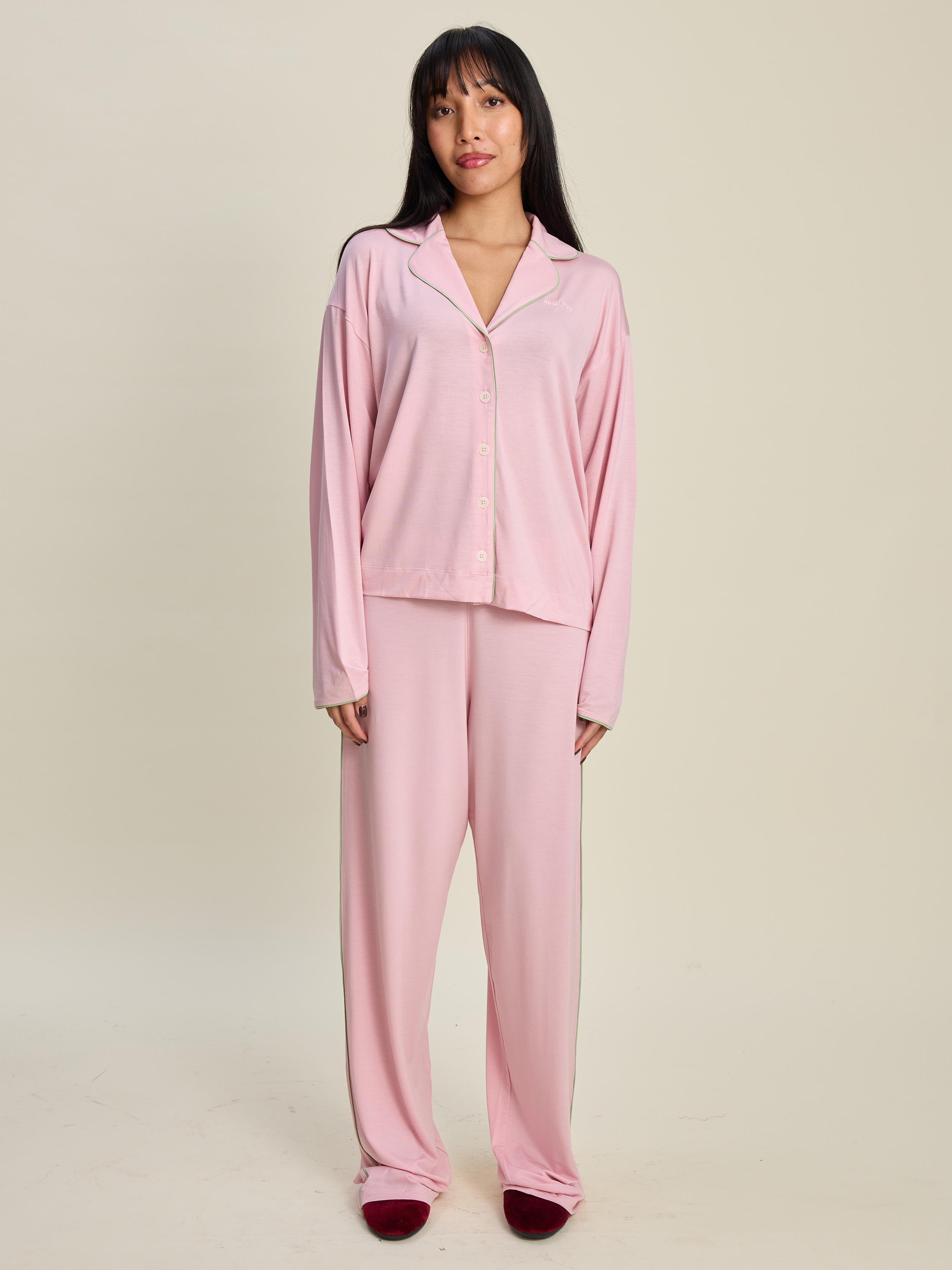 Pink satin sweatpants deals