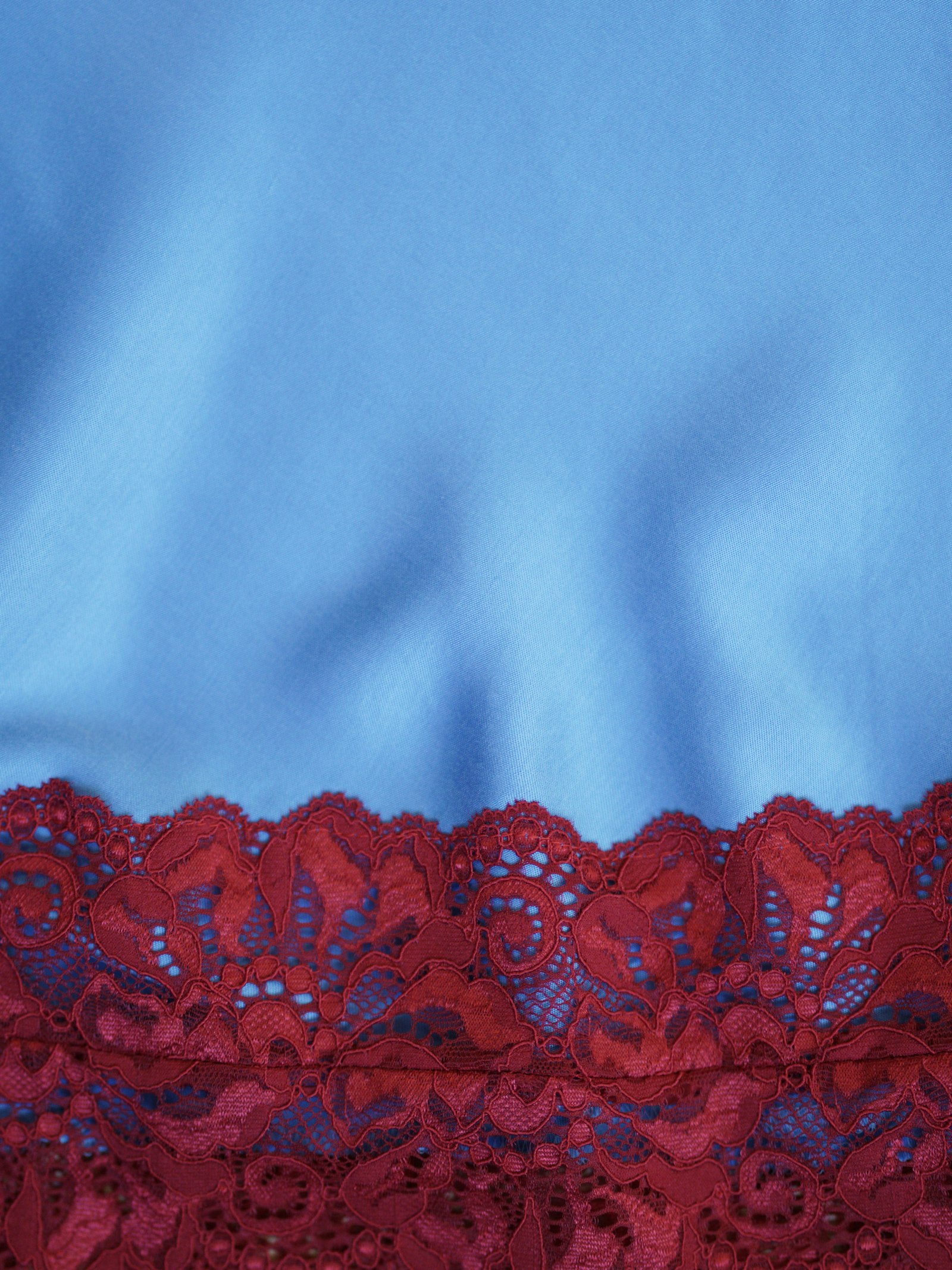 REMAKE Dream Dress Midi Sky - Red Lace