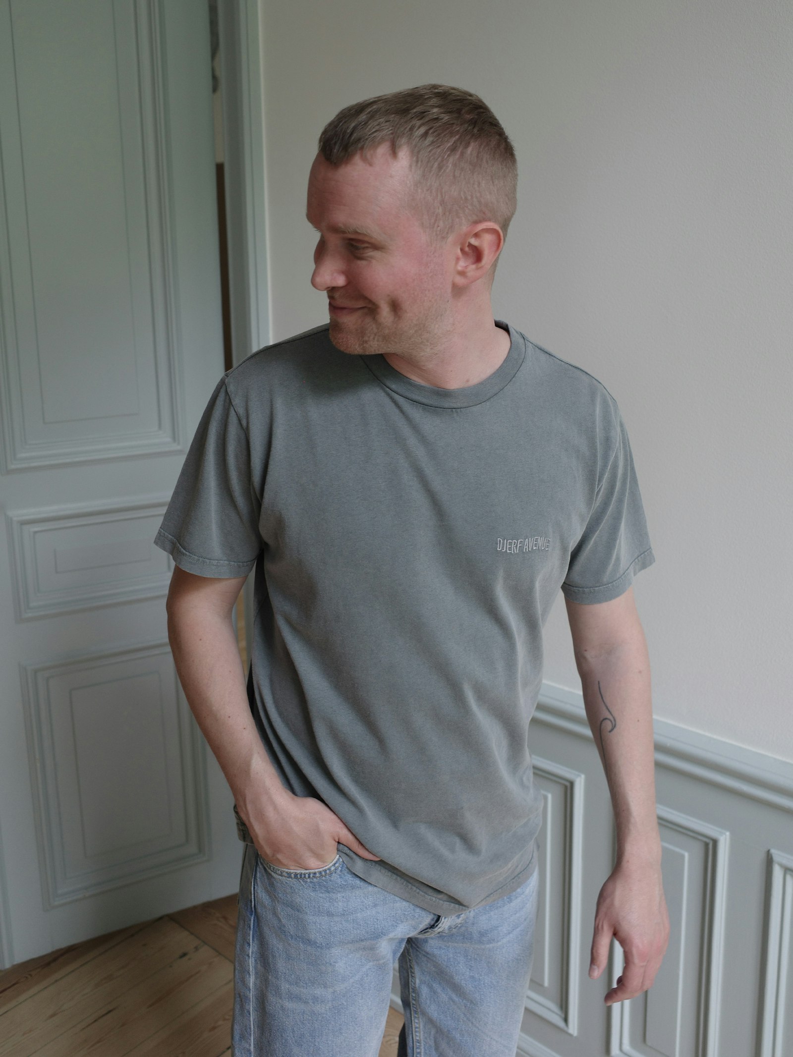 Straight Fit T-shirt Washed Grey