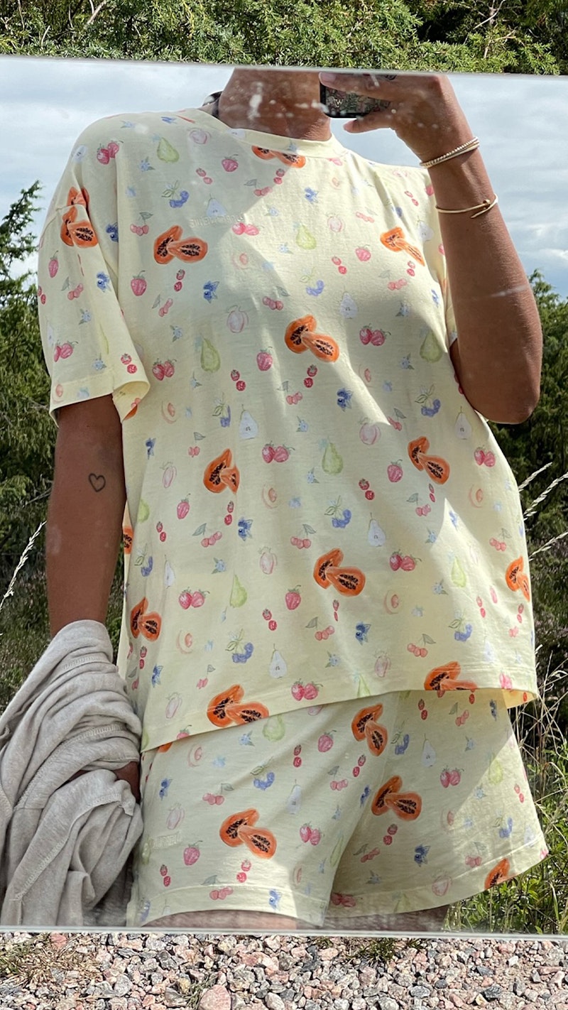 Go Slow Tee Fruit