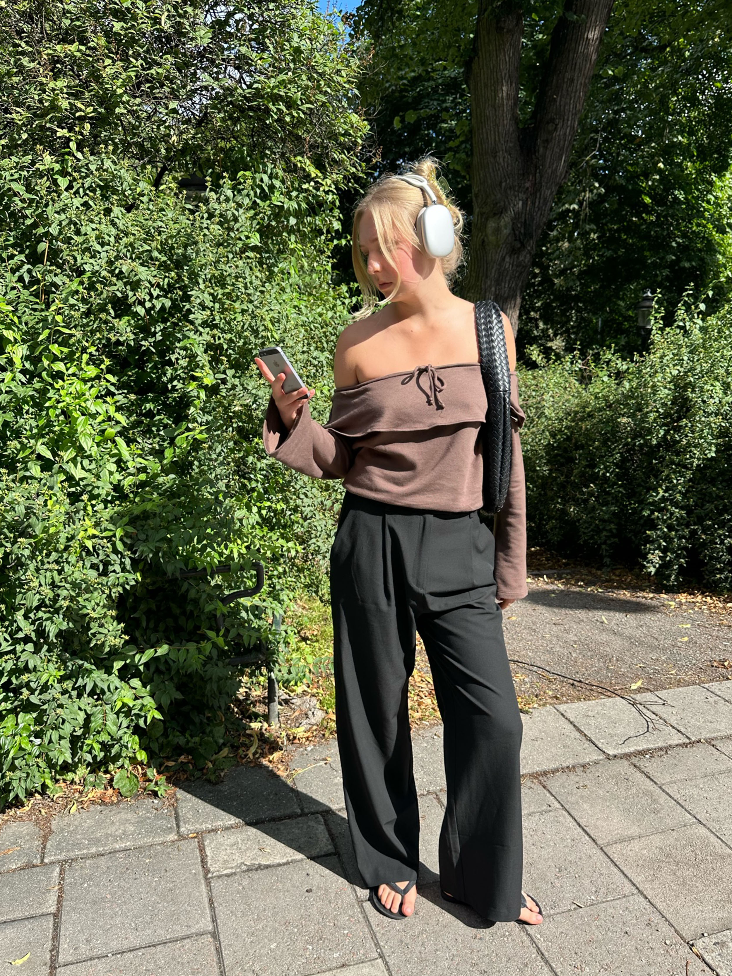 Morena Off Shoulder Top Brown - Brun | Djerf Avenue