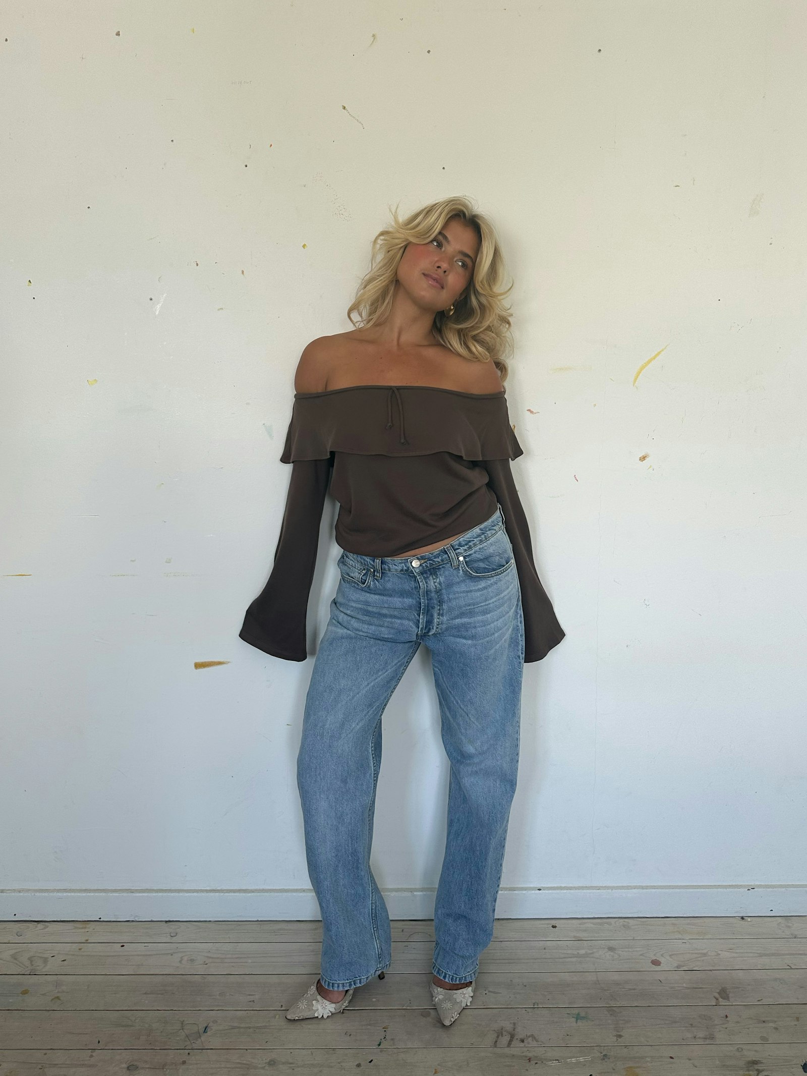 Morena Off Shoulder Top Brown