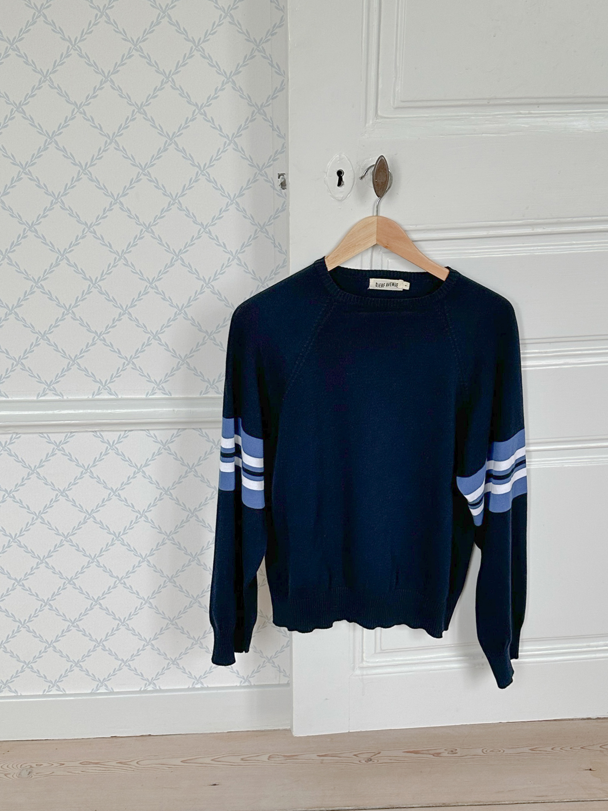 Sweater 2025 striped sleeve