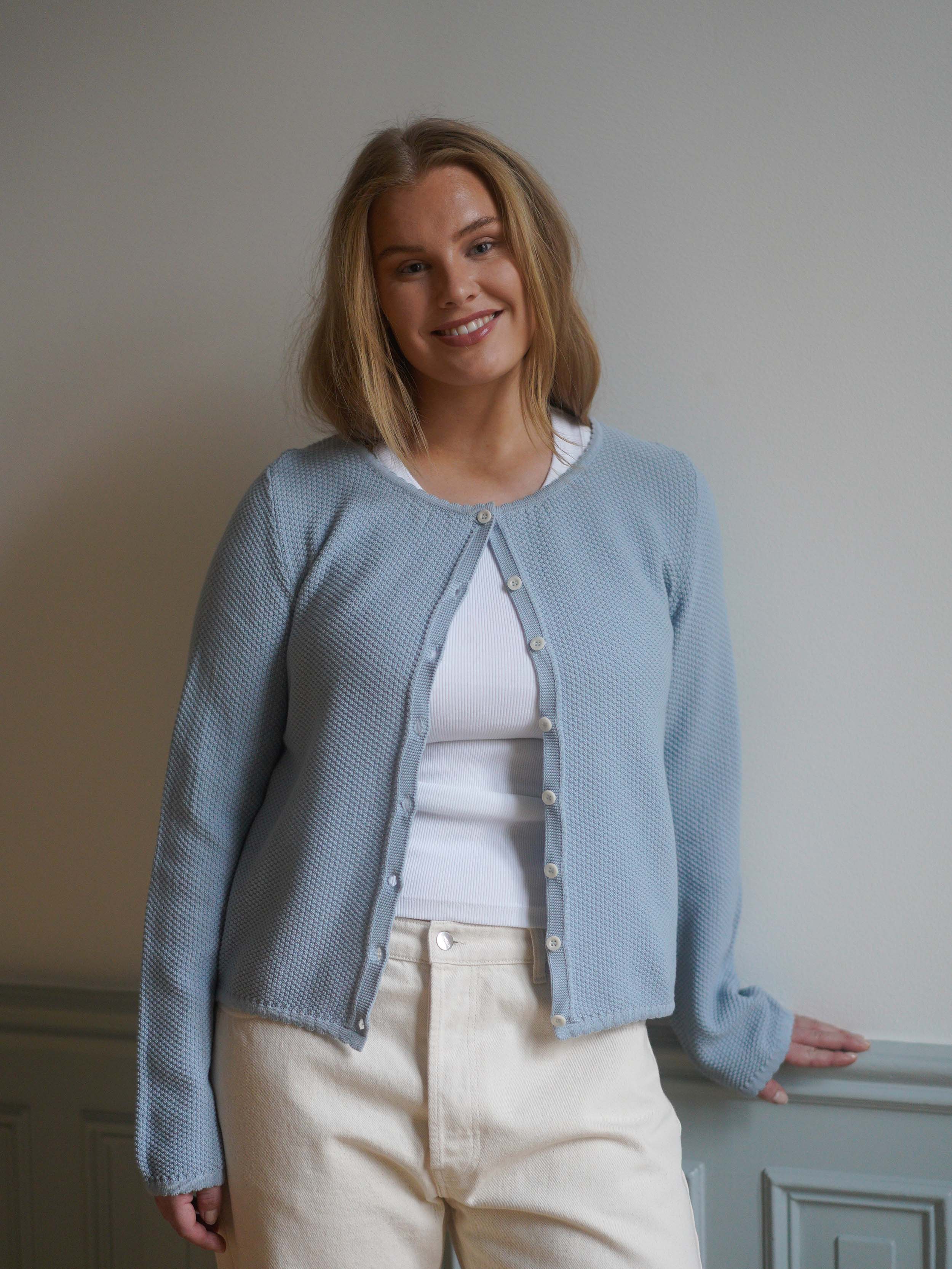 Amorini Cardigan Blue - Blue | Djerf Avenue