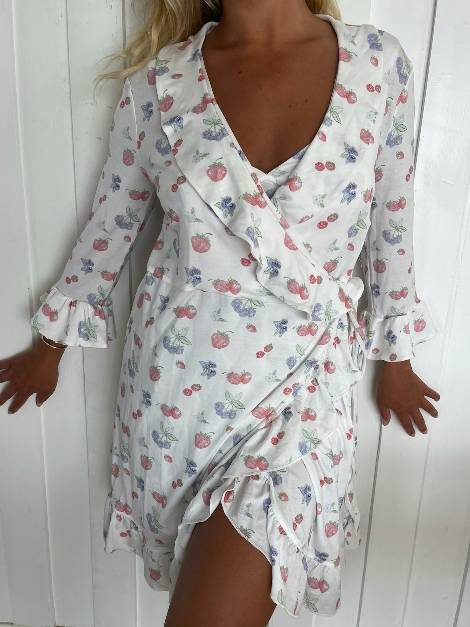 Summer Berries Robe