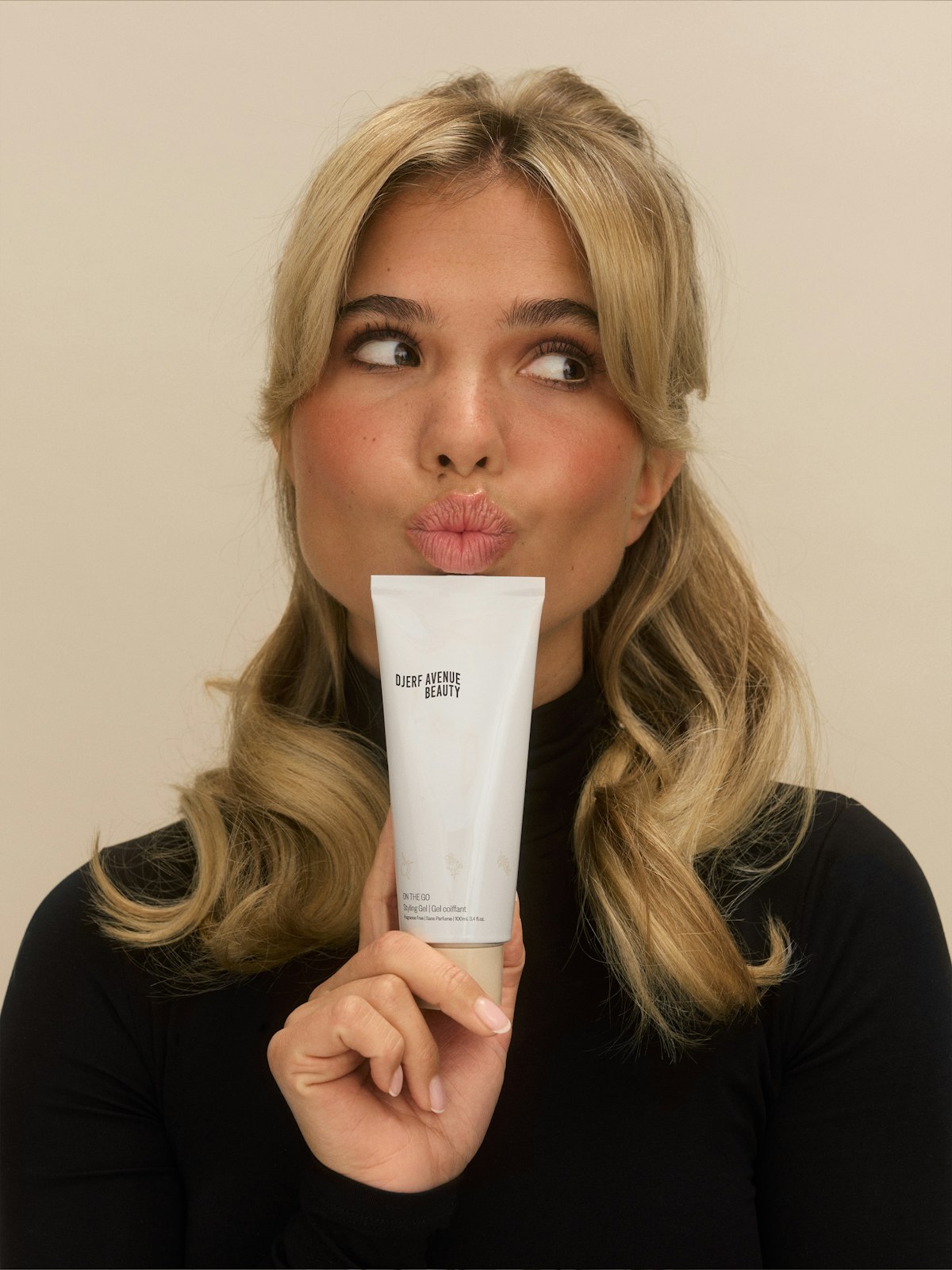 On The Go Styling Gel - Parfymefri