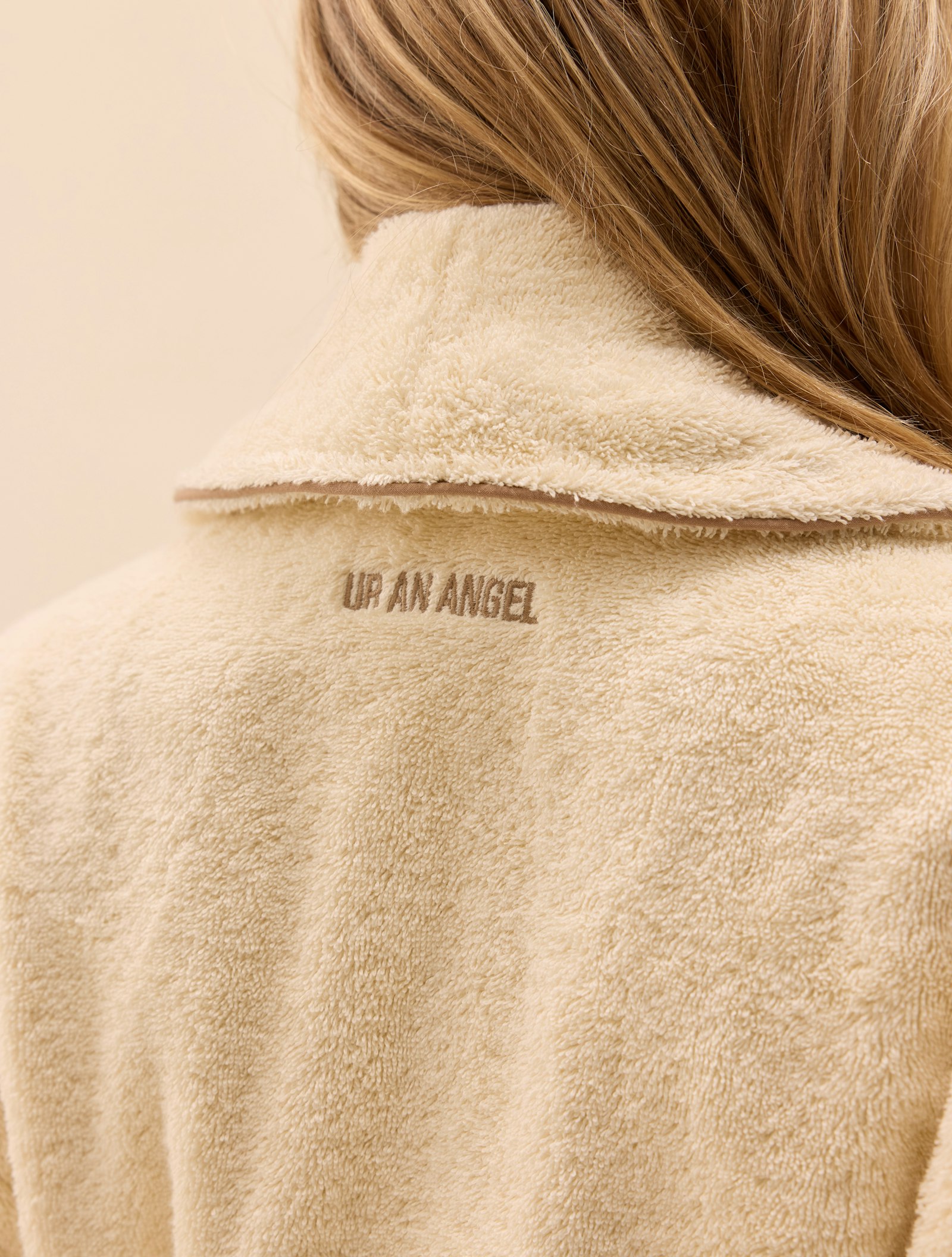 Bath Robe Creamy Oat