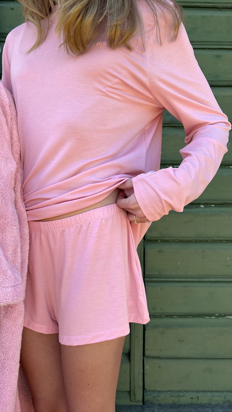 Go Slow Short Shorts Pink