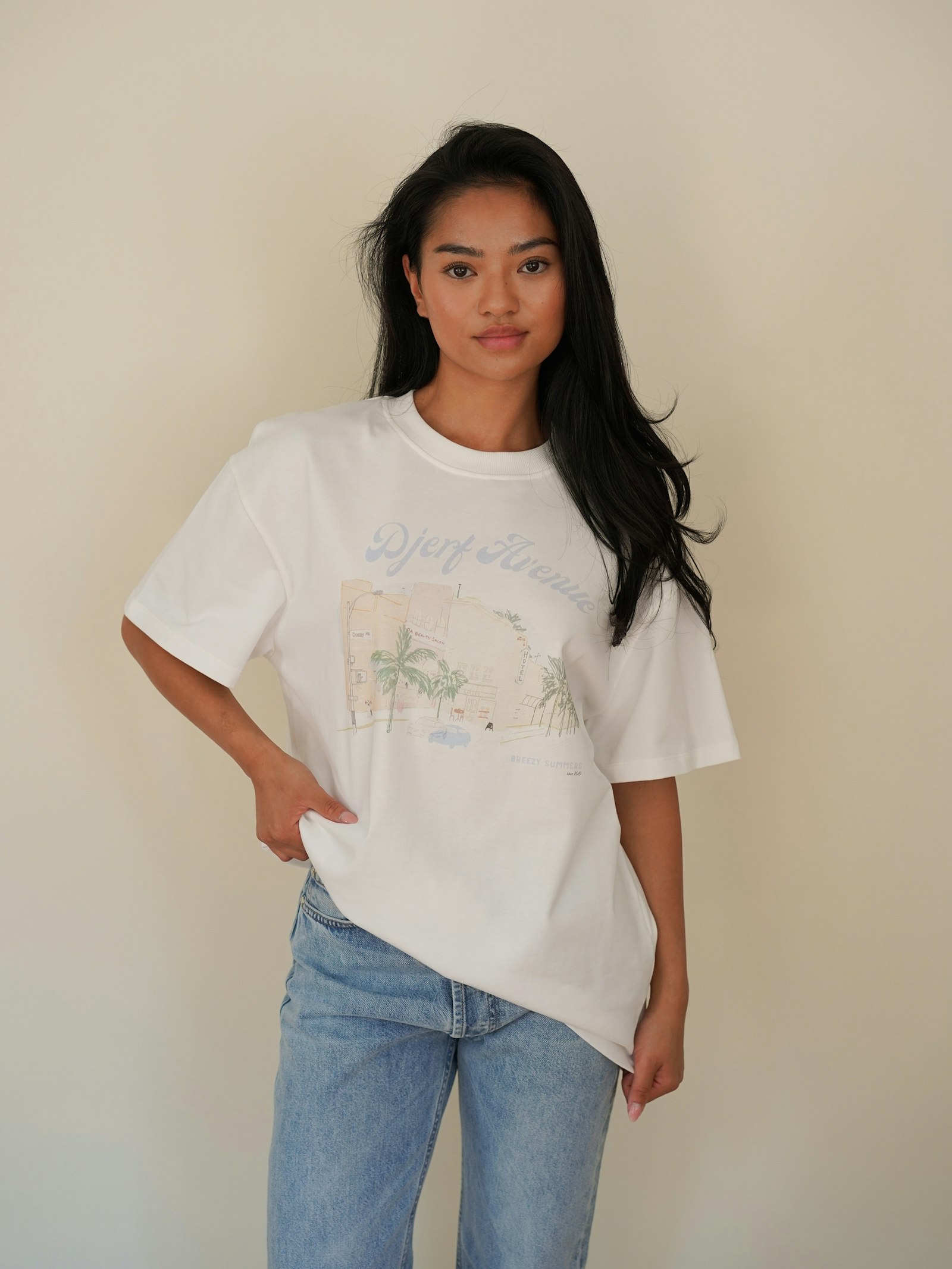 Vacay Tee The Avenue