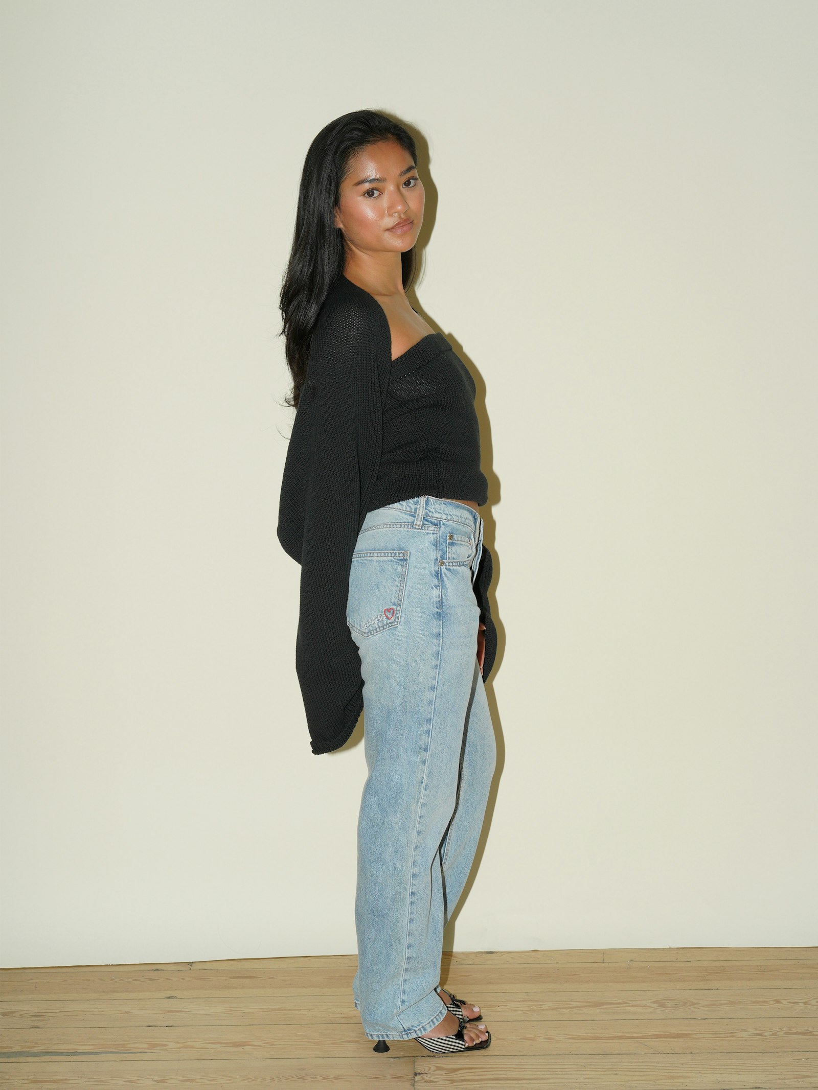 Knitted Shrug Black