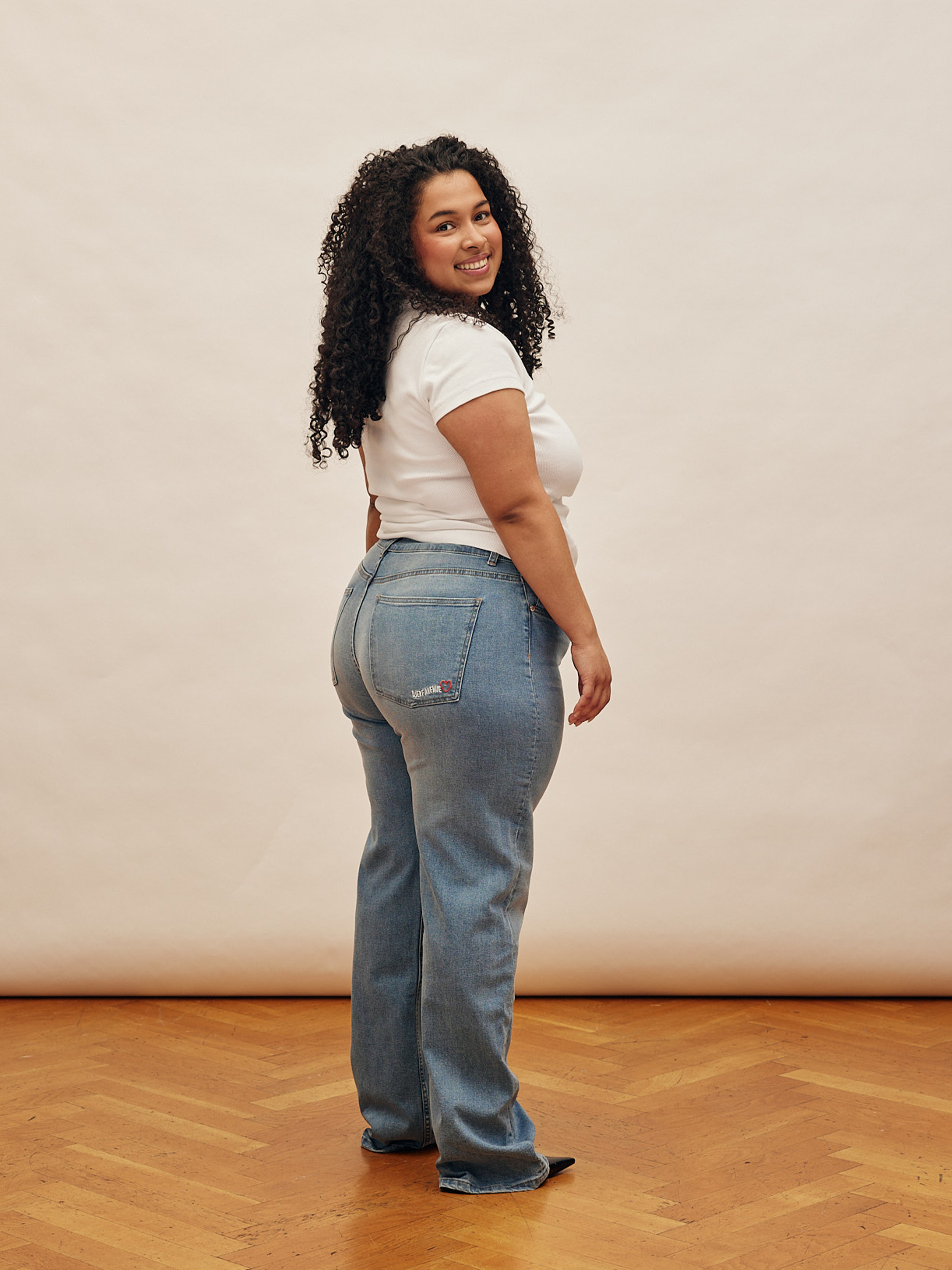 Buy Women's Original Straight Jeans Online