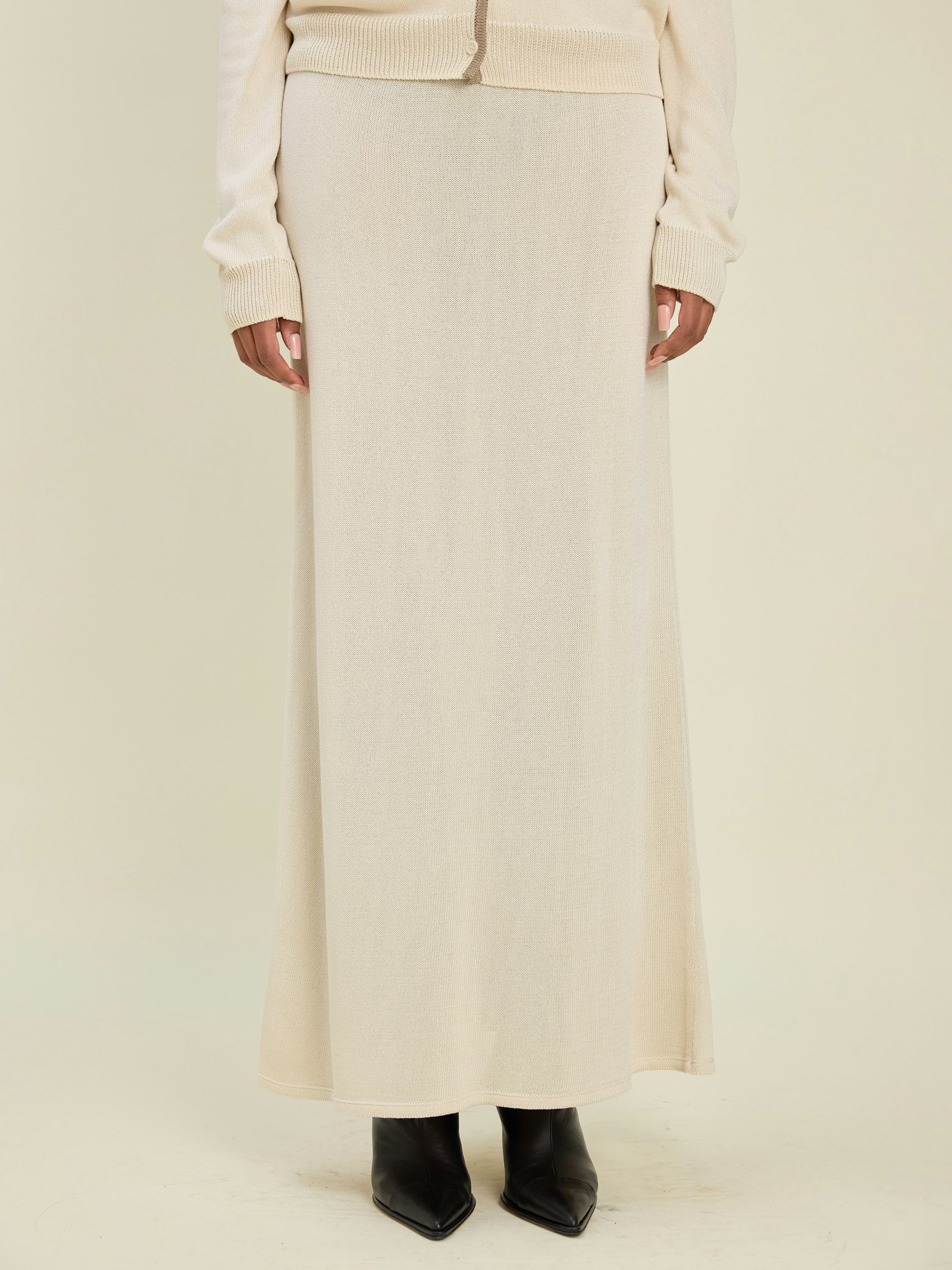 Contrast Midi Skirt Ivory