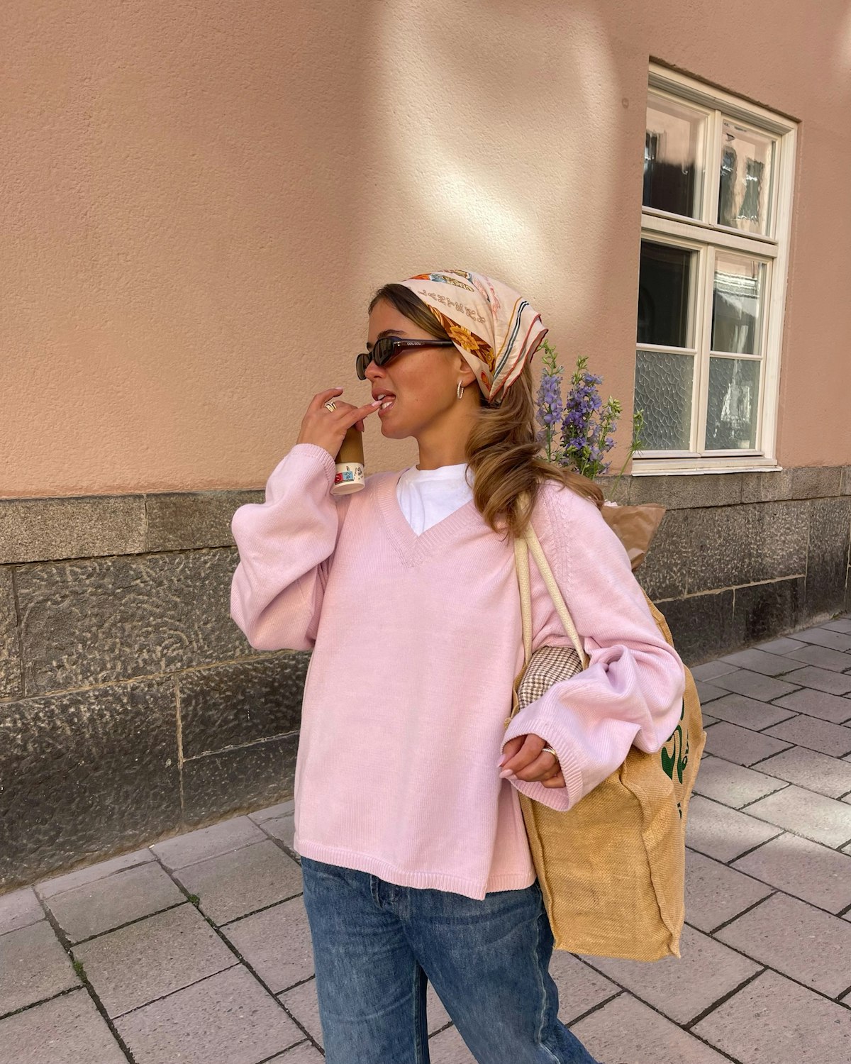 V-neck Sweater Lilac