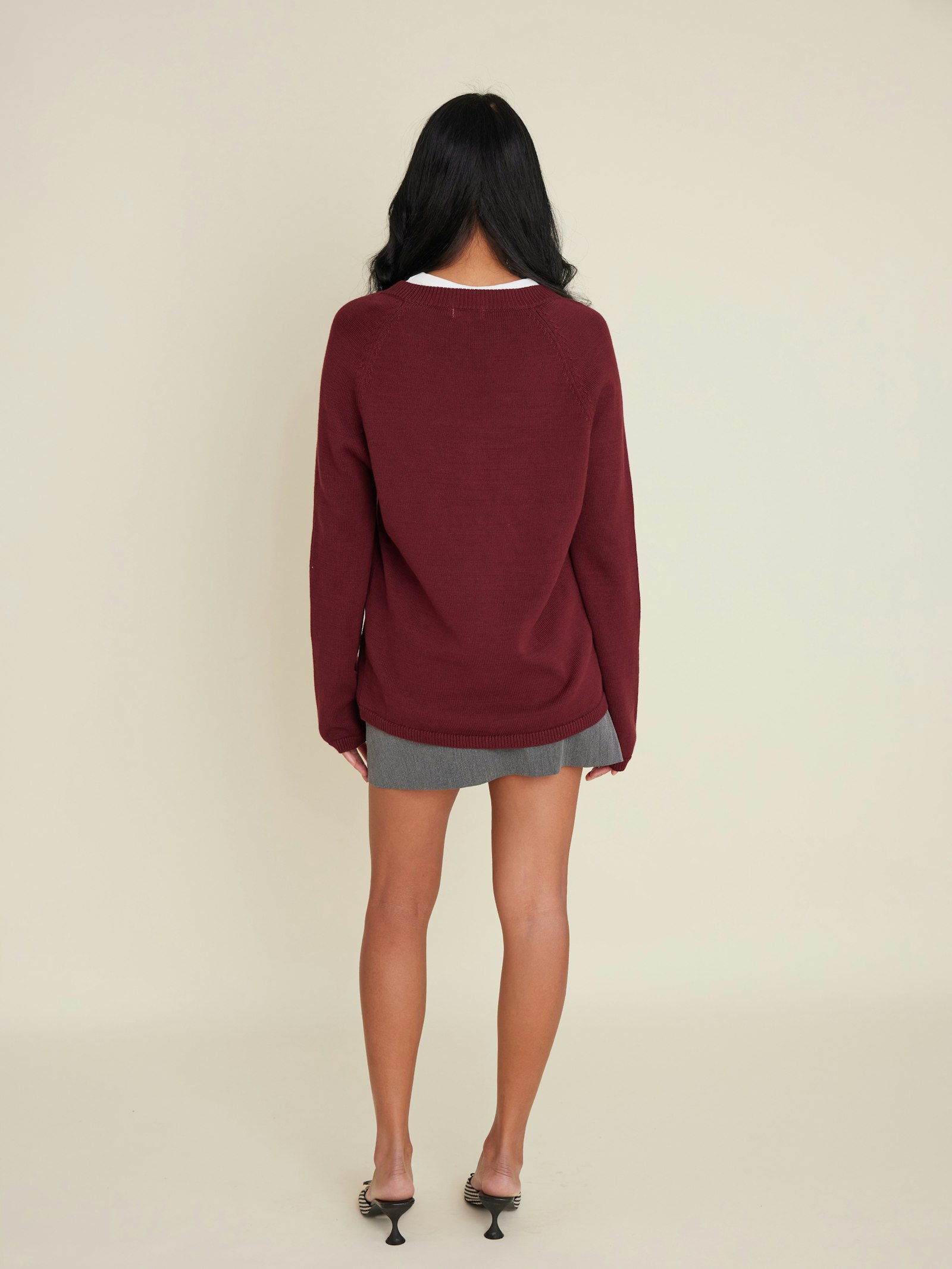 V-neck Sweater Burgundy