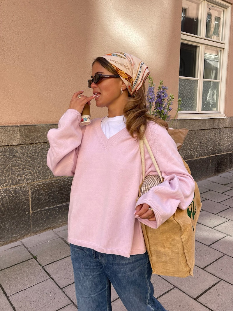 V-neck Sweater Lilac