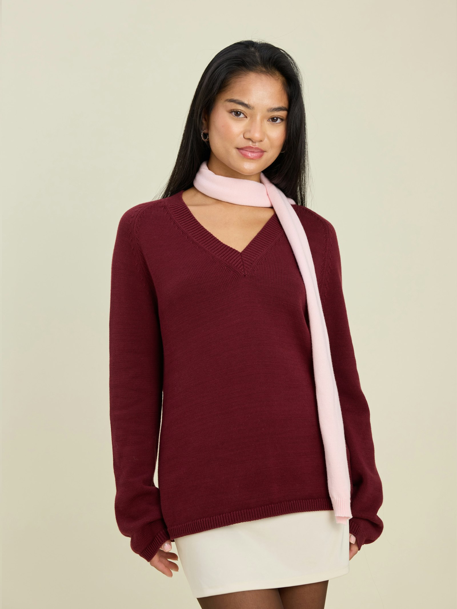 V-neck Sweater Burgundy