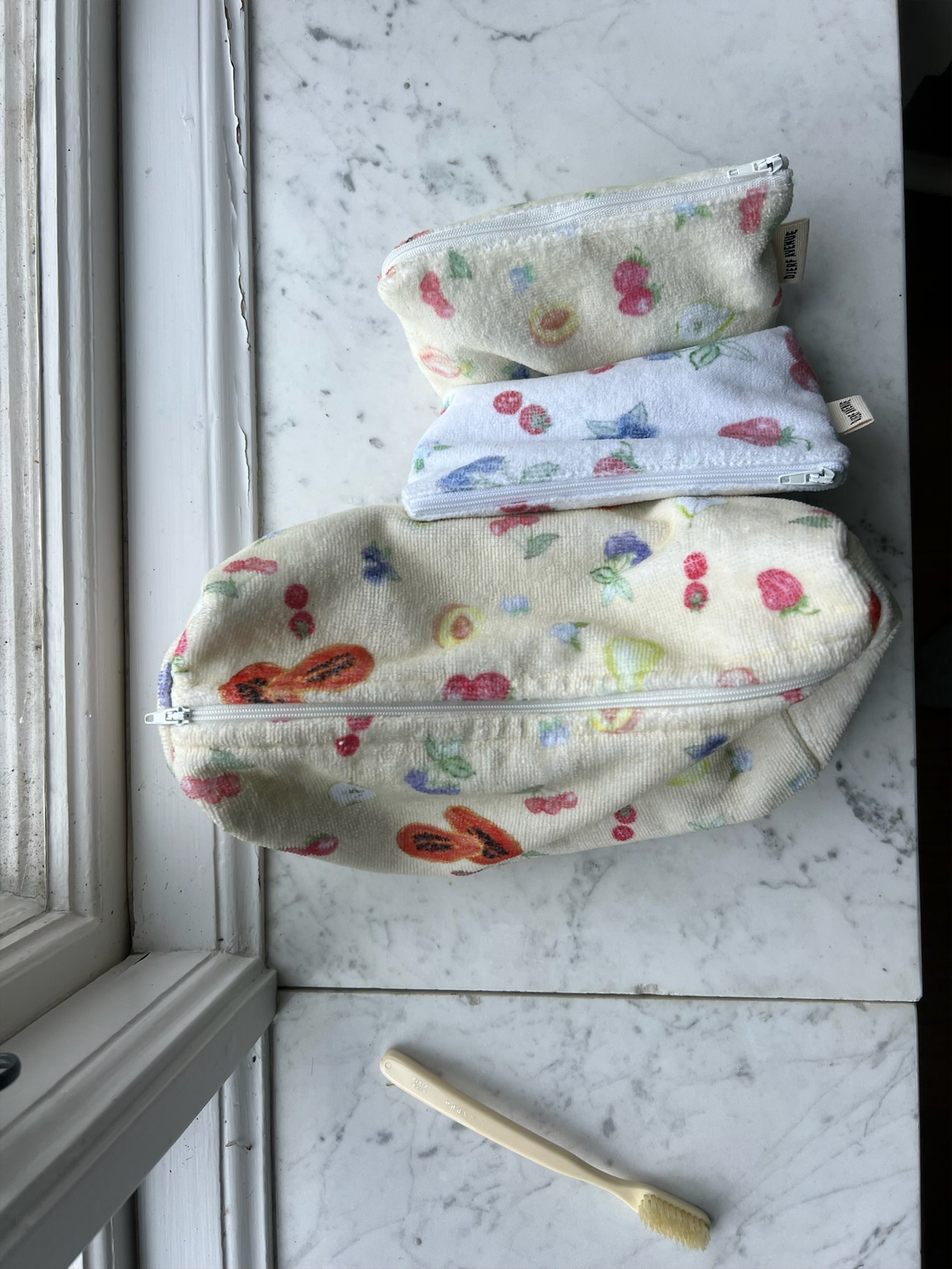 MINI POUCH SATIN 【DeuxiemeClasse】CELERI MINI POUCH SATIN 【DeuxiemeClasse】CELERI