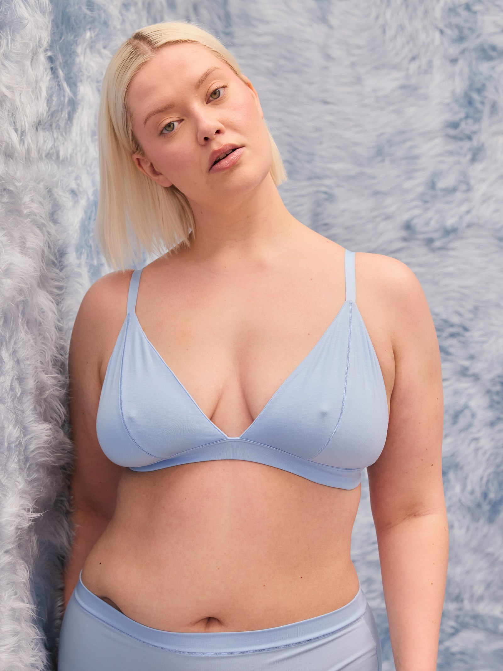 Go Close Triangle Bralette Blue