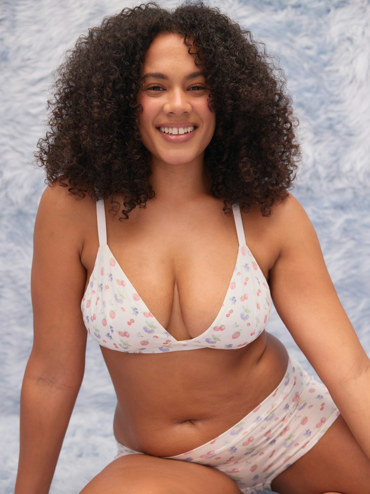 Go Close Triangle Bralette Summer Berries