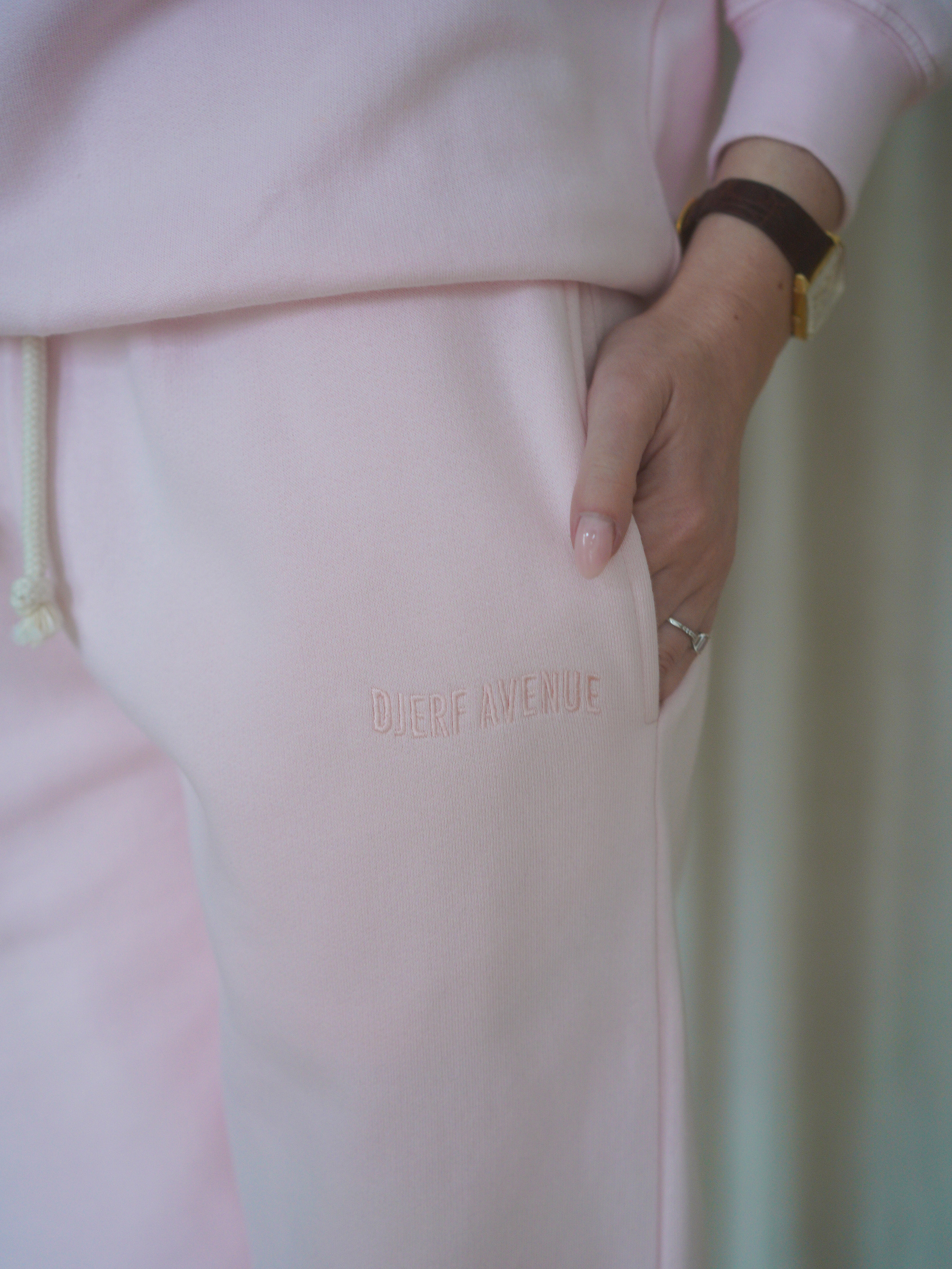 Staple Sweatpants Baby Pink Baby pink Djerf Avenue